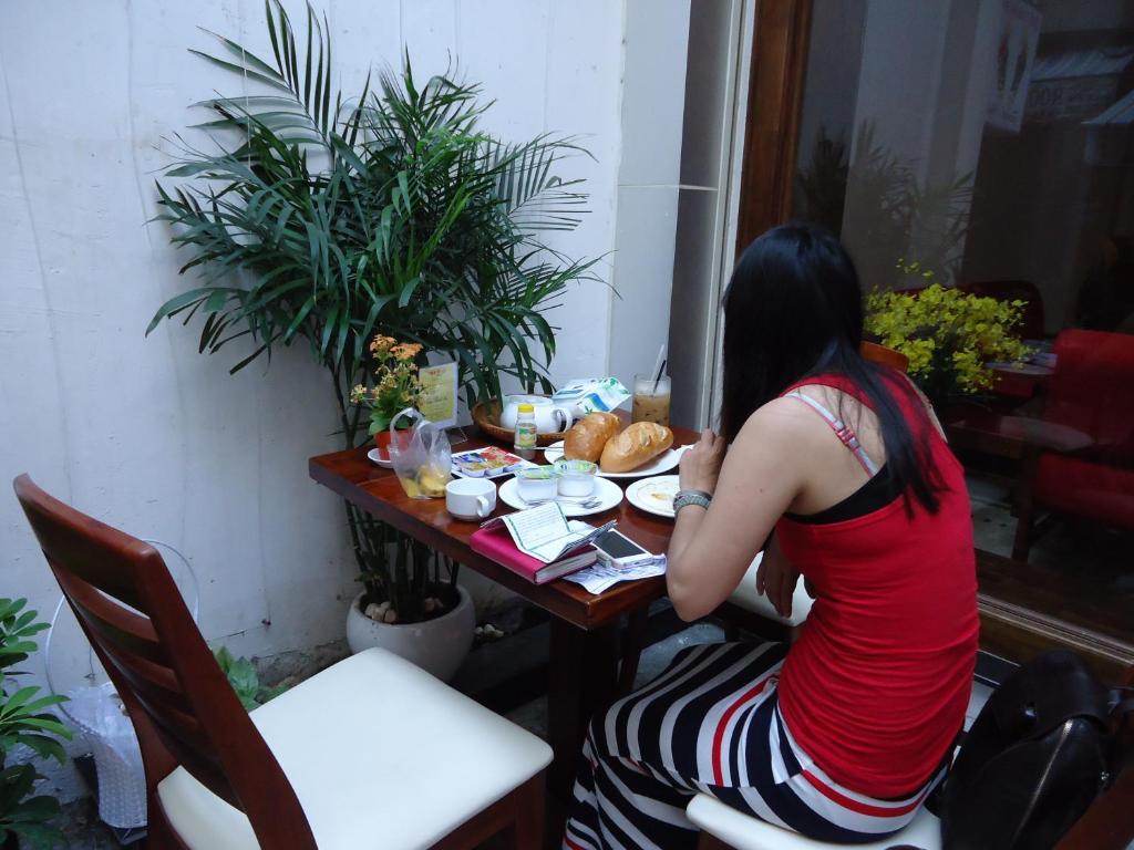 Pink Tulip Hotel Hô Chi Minh-Ville Extérieur photo
