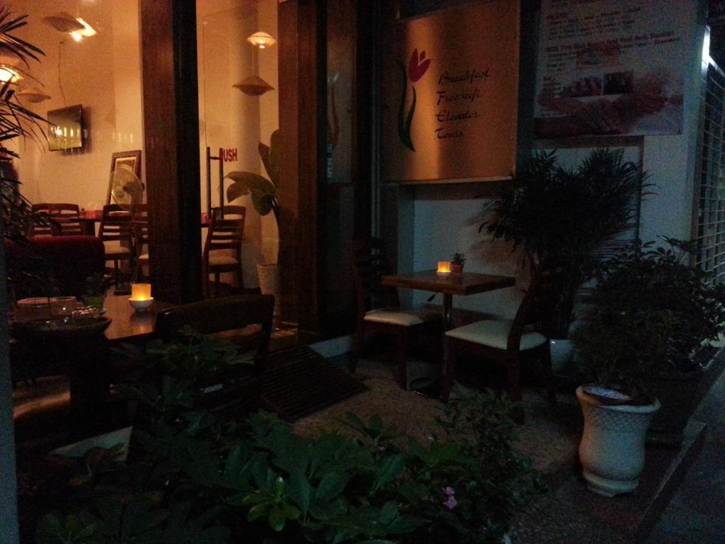 Pink Tulip Hotel Hô Chi Minh-Ville Extérieur photo